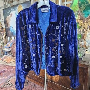 SHORT CROP VELVET BLUE BEADED JACKET